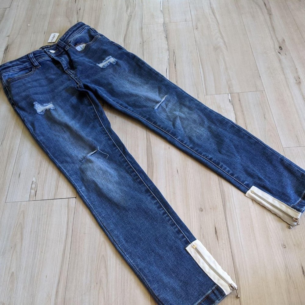 Kidpik Girls Distressed Straight Leg Zipper Ankles
